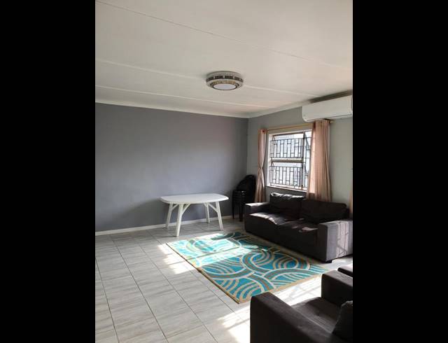 3 BEDROOM COMPLEX FOR SALE IN LENNOXTON